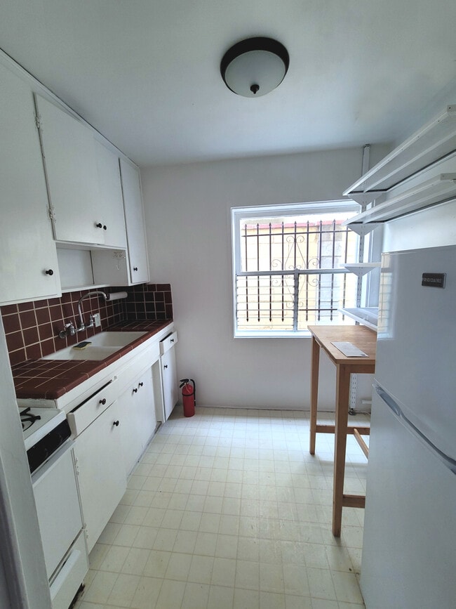 Kitchen - 1227 17th St