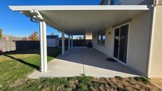 Foto del edificio - Spacious Two Story Home in Spanish Springs
