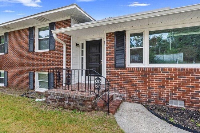 Foto del edificio - 1823 Pisgah Rd