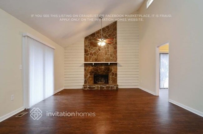 Building Photo - 6601 Valley Hill Dr