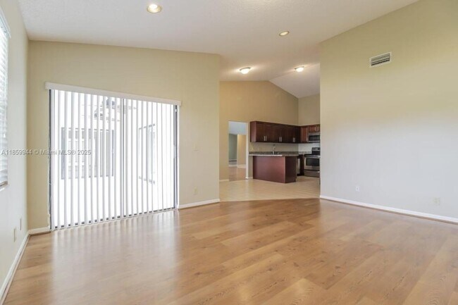 Building Photo - 8506 Eagle Run Dr