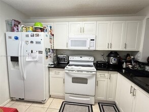 Building Photo - 4764 NW 114th Ave