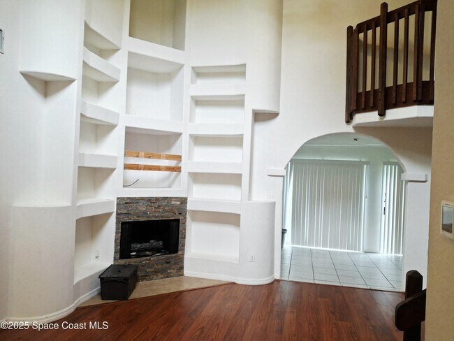 Foto del edificio - 6515 Beggs Terrace
