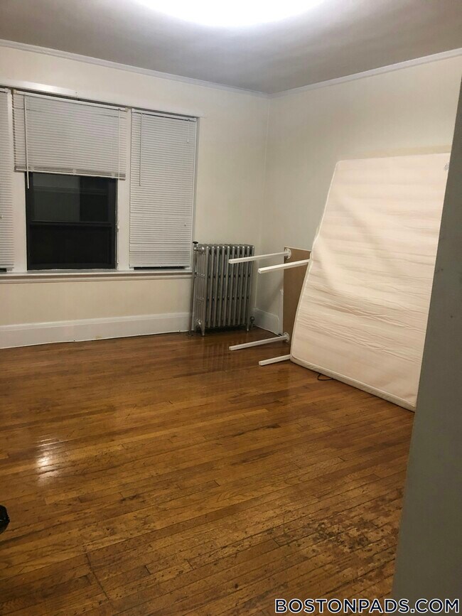 Foto del edificio - 349 Pleasant St
