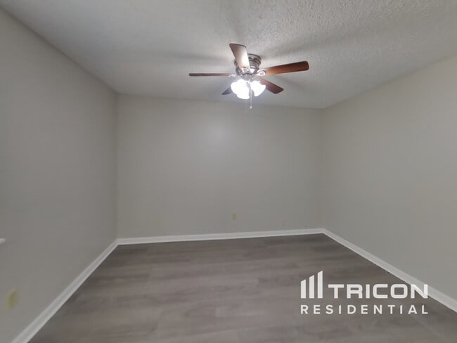 Building Photo - 6656 Alisma Ln