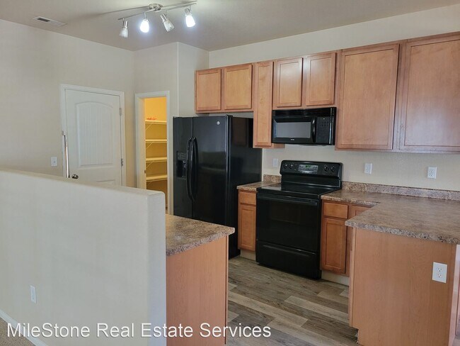 Building Photo - 3 br, 2.5 bath House - 3130 Shikra View