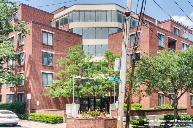 Building Photo - 85 Brainerd Rd