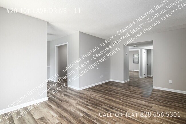 Foto del edificio - 420 10th Ave Dr NE