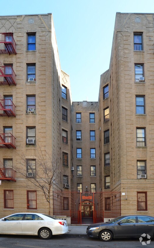 Foto del edificio - 3424 Gates Pl