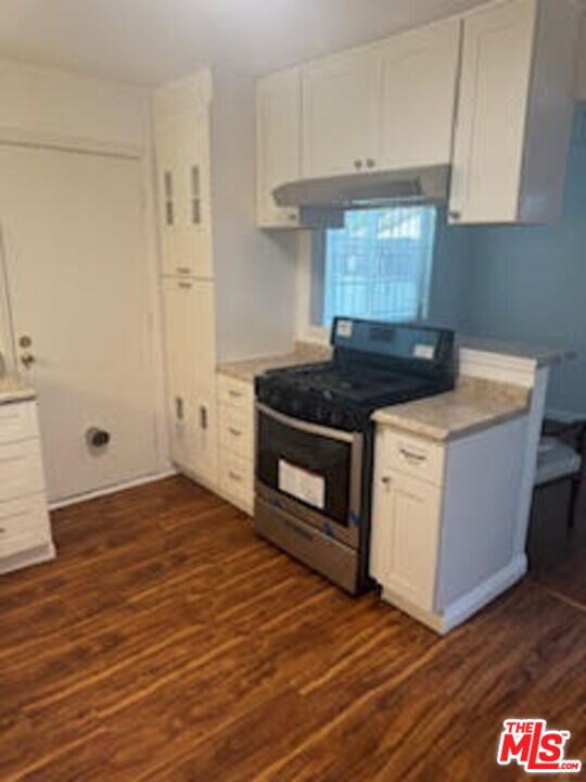 Foto del edificio - 1136 W 109th Pl