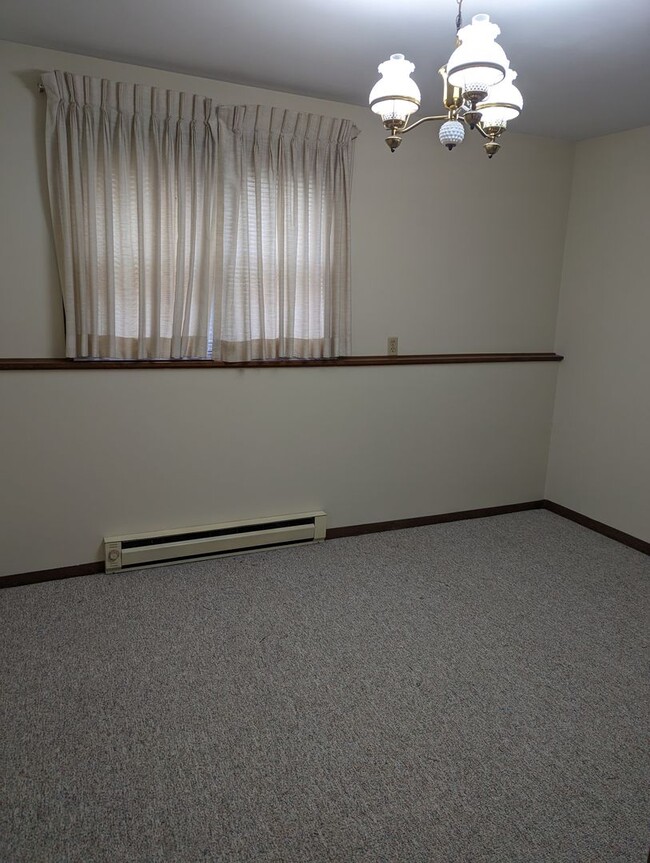 Foto del edificio - 2 bedroom, 1 bath condo in La Porte City