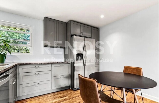 Foto del edificio - 1535 Hudson St