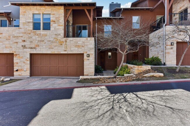 Foto del edificio - 8110 RANCH ROAD 2222