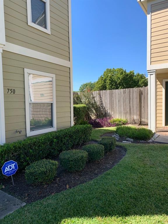 750 Redwing Park Dr, Houston, TX 77009 Condo for Rent in Houston, TX