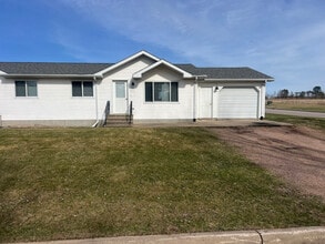 Building Photo - 708 N Steven Ave