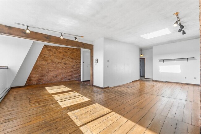 Foto del edificio - 660 Tremont St