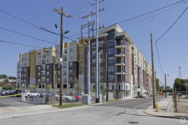 Building Photo - Douglas Heights - Historical Access