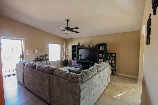 Foto del edificio - 14244 Trigger Rock Ln