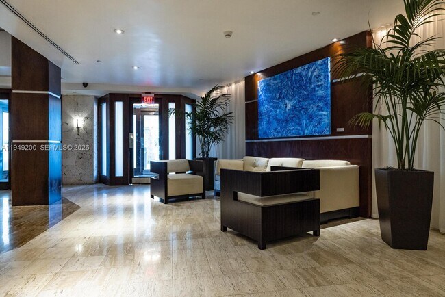 Foto del edificio - 2451 Brickell Ave