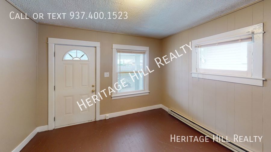 Primary Photo - Nice 1 bedroom, 1 bath duplex with basemen...