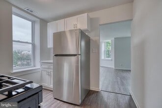 Building Photo - 2324 Callow Ave