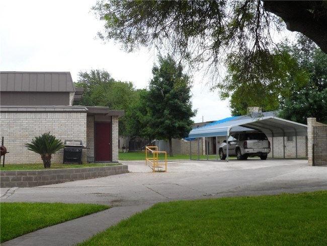 Camino Del Rey Apartments Rentals Del Rio, TX