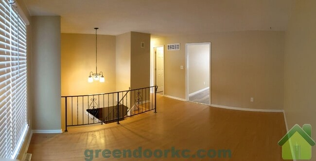 Building Photo - 9106 W 78th St