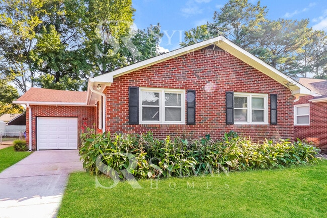 Building Photo - Lease today! No extra charge for contentme...