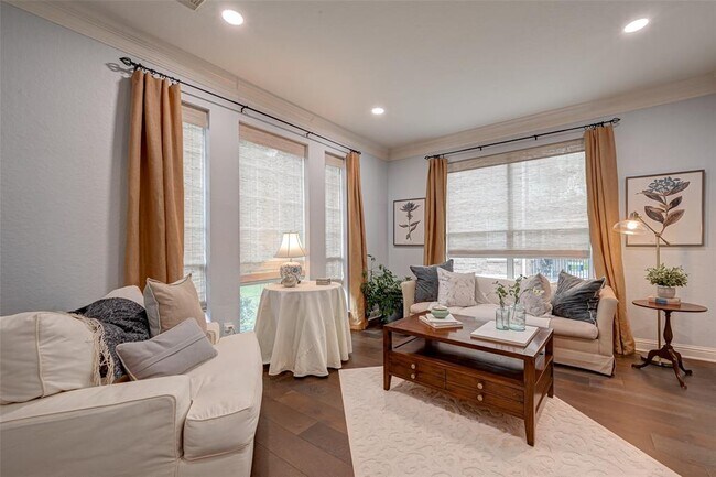 Foto del edificio - 7707 Stone Arbor Dr