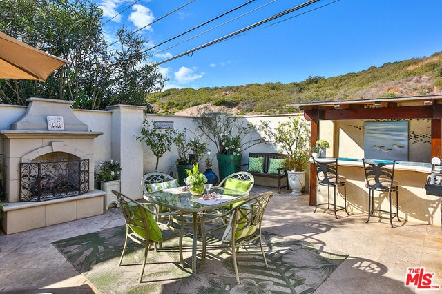 Foto del edificio - 24228 Malibu Rd