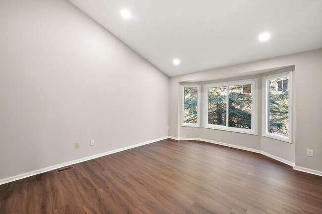 Foto del edificio - 28849 Hearthstone Dr