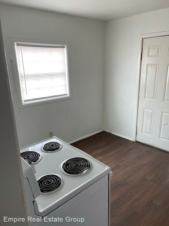 Building Photo - 2 br, 1 bath House - 709 n Murray
