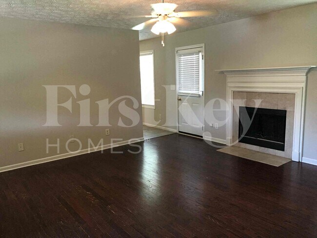 Foto del edificio - 7437 Dogwood Trail