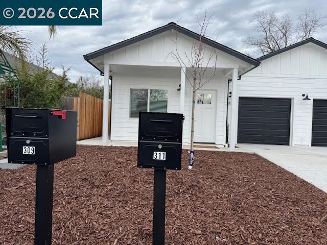 Building Photo - 309 Lampasas Ave