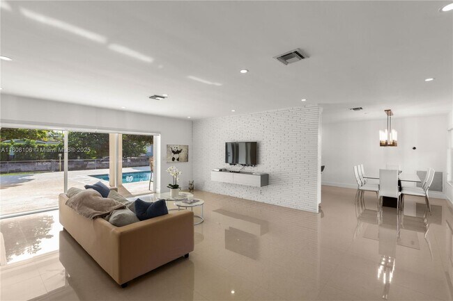 Foto del edificio - 5236 SW 64th Ave