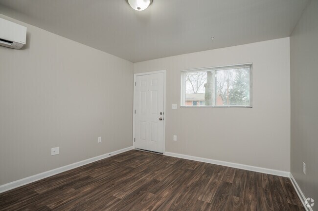 1BR, 1BA - 775SF - Living Room - Alturas Smyrna