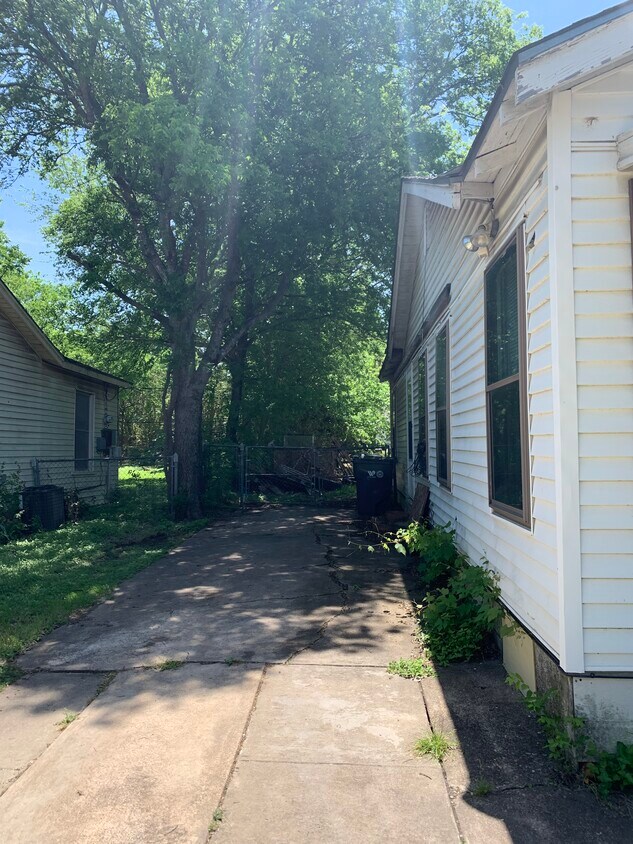 Foto principal - 3708 Pine Ave