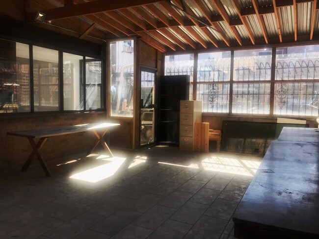 Foto del edificio - 77 Allen St