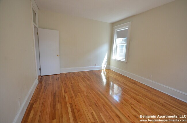 Building Photo - 1334 Commonwealth Ave