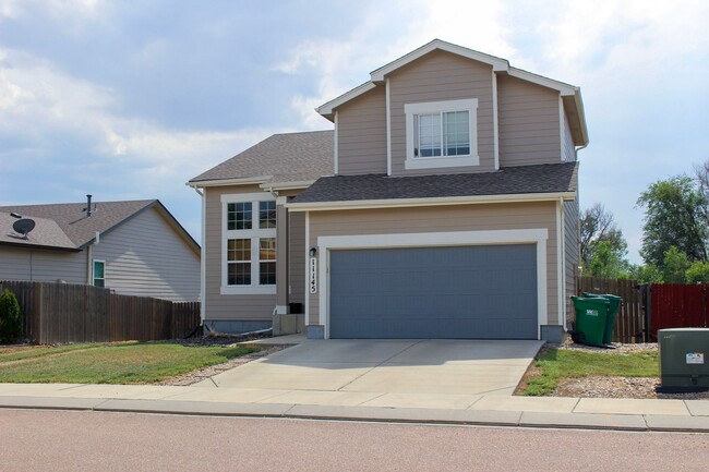 Foto del edificio - Spacious home close to Fort Carson