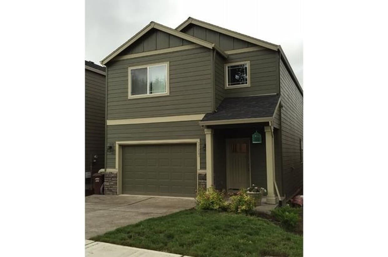 Foto principal - North Plains Single Family Home