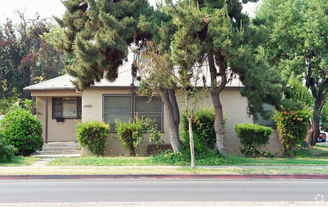 Building Photo - 1302-1342 E Shields Ave