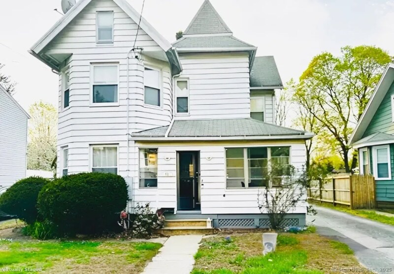 Foto principal - 92 Curtiss St