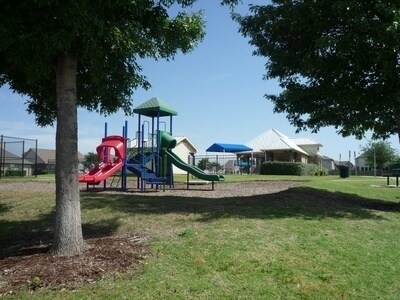 Building Photo - 3/2/2 EMISD