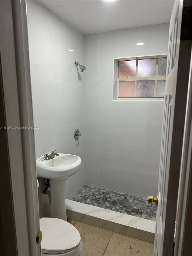 Foto del edificio - 4141 SW 32nd St