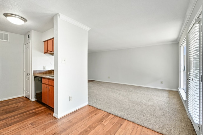 Foto del edificio - Reserve at Westwood