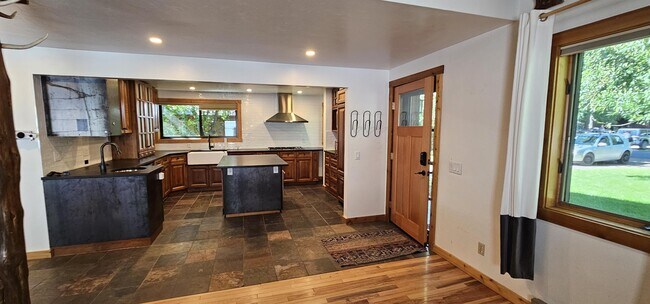 Building Photo - 1360 West St