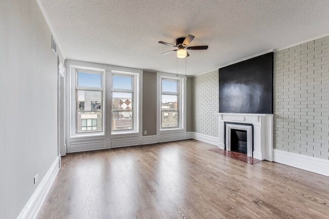 Photo - 1429 W. Grand(AKA 1117 Hoyne) Apartment