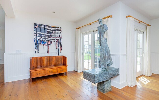 Foto del edificio - 36 Ditch Plains Rd