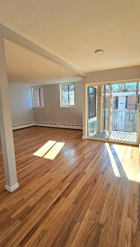 Building Photo - 498 Fountain St